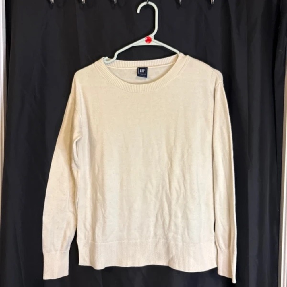 GAP Women's Crewneck Sweater in Beige/Cream